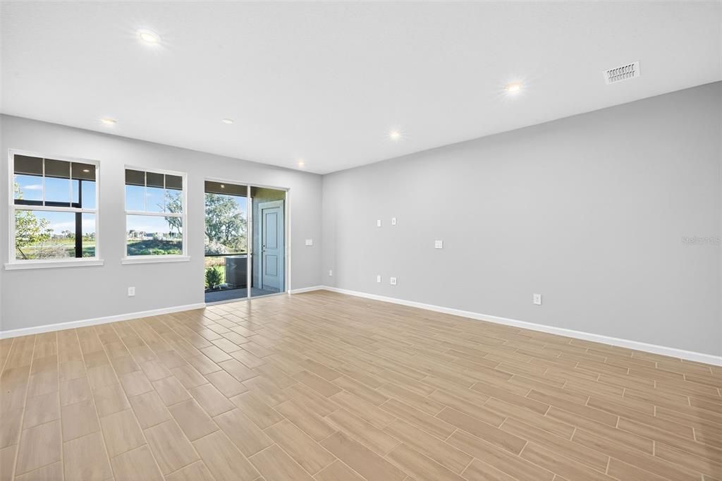For Sale: $299,710 (3 beds, 2 baths, 1691 Square Feet)