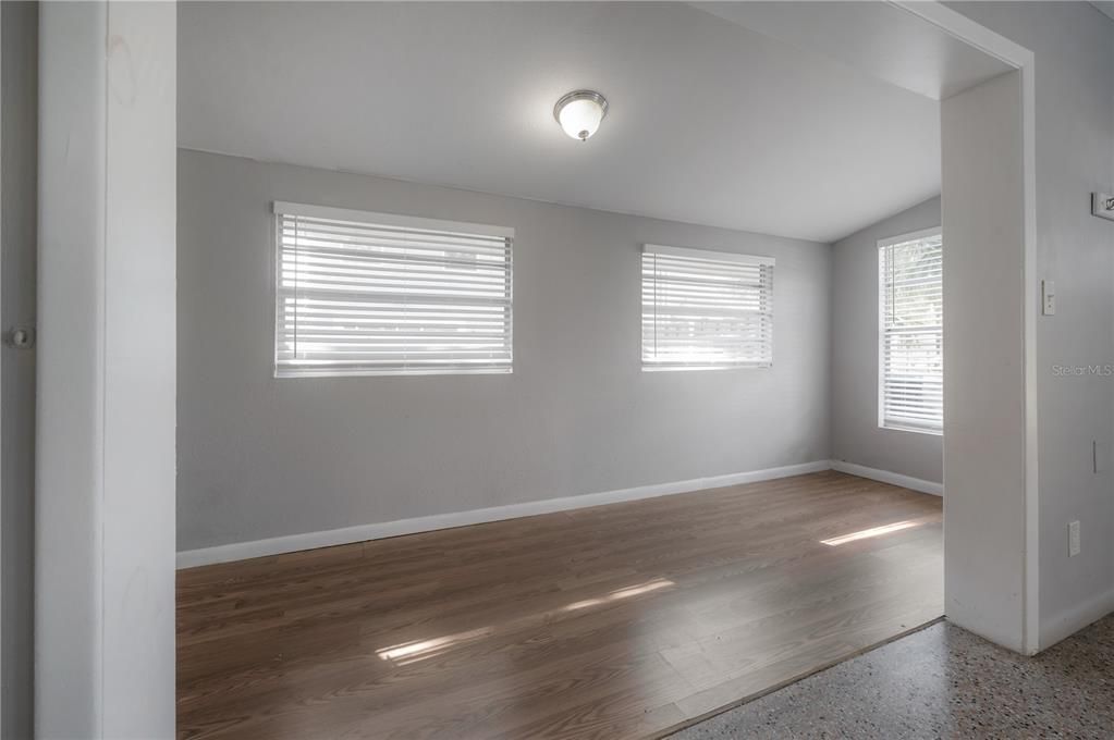 En Renta: $2,850 (3 camas, 3 baños, 1364 Pies cuadrados)