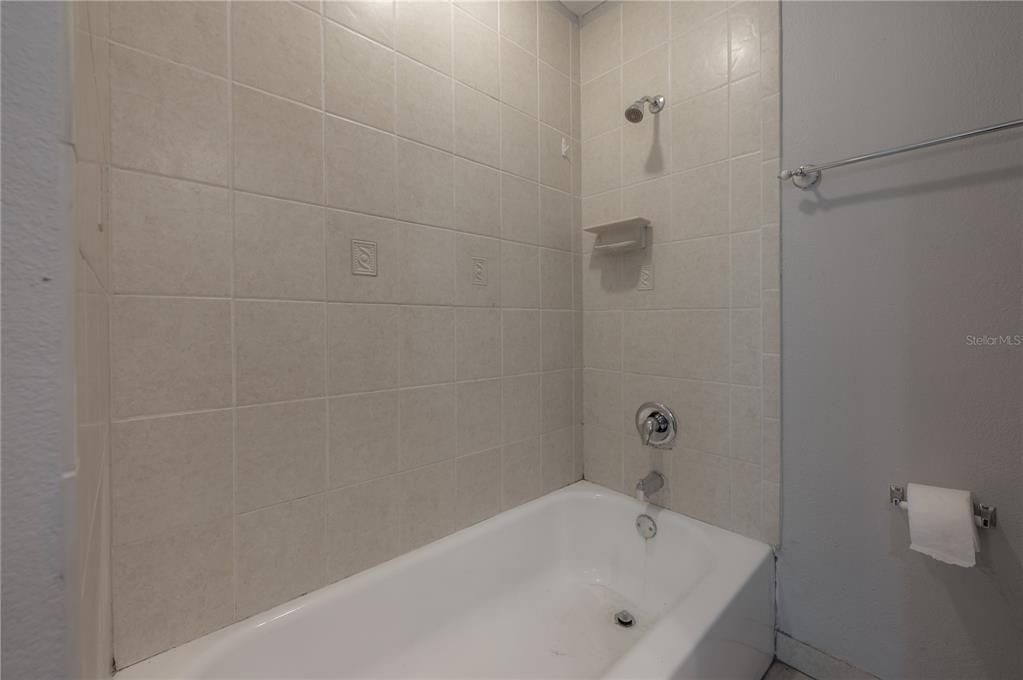 En Renta: $2,850 (3 camas, 3 baños, 1364 Pies cuadrados)