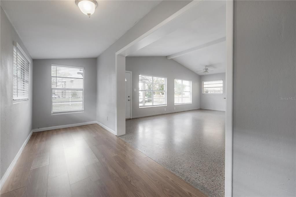 En Renta: $2,850 (3 camas, 3 baños, 1364 Pies cuadrados)