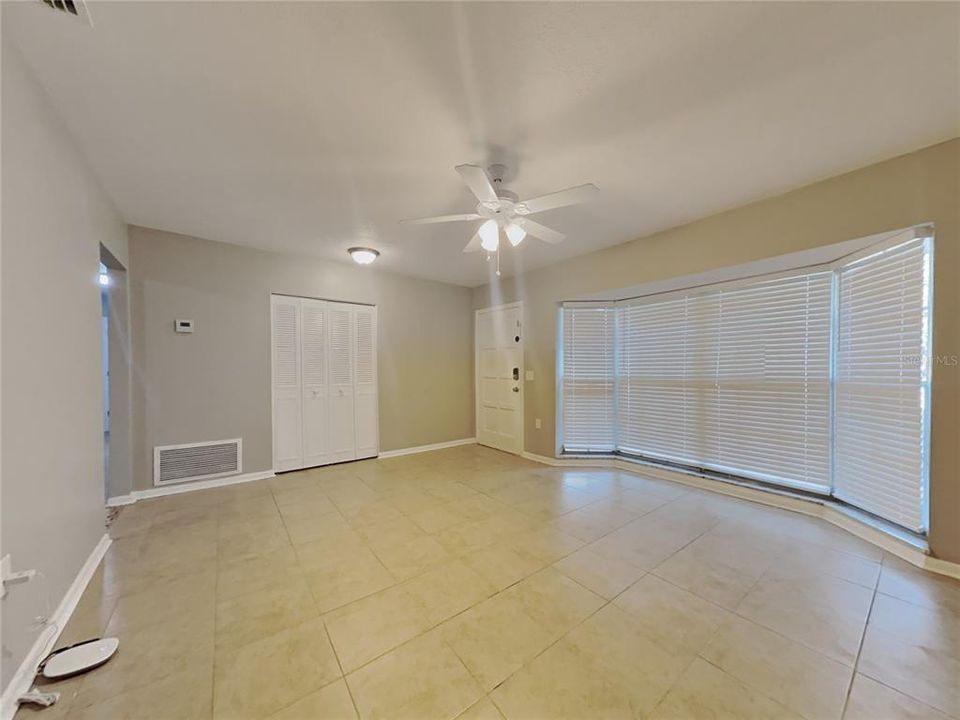 For Rent: $2,089 (3 beds, 2 baths, 1511 Square Feet)