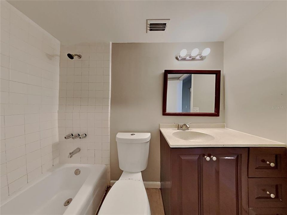 For Rent: $2,089 (3 beds, 2 baths, 1511 Square Feet)