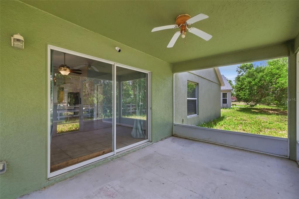 For Sale: $319,900 (3 beds, 2 baths, 1942 Square Feet)