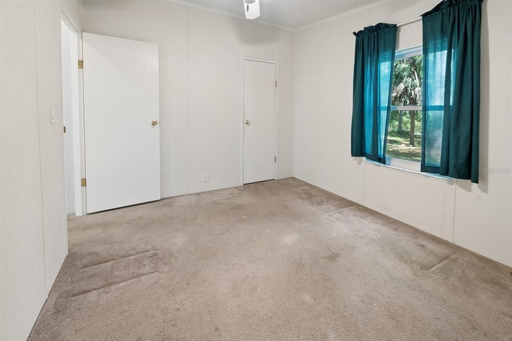 For Sale: $275,000 (3 beds, 2 baths, 1620 Square Feet)