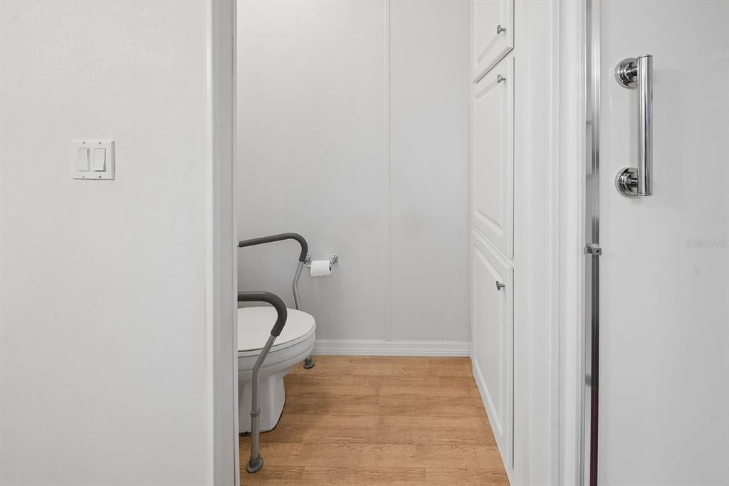 For Sale: $275,000 (3 beds, 2 baths, 1620 Square Feet)