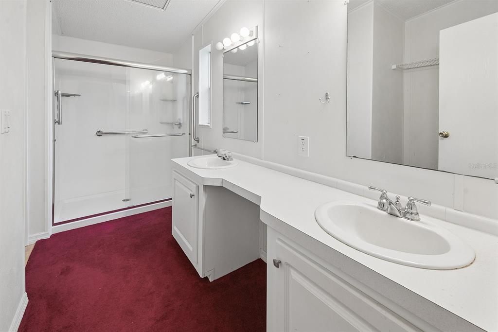 For Sale: $275,000 (3 beds, 2 baths, 1620 Square Feet)