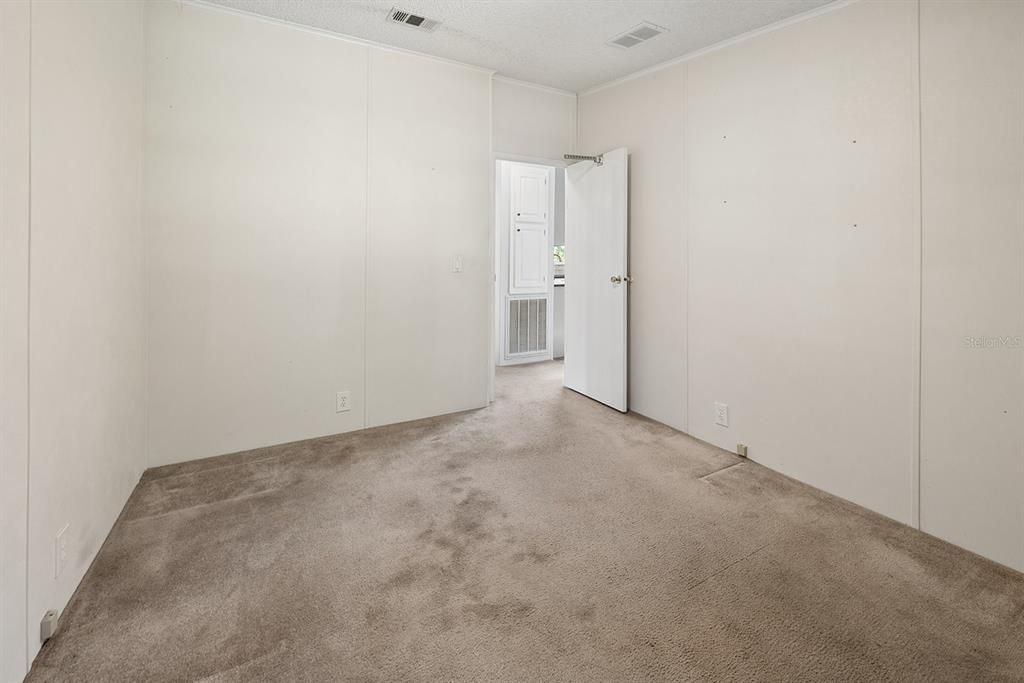 For Sale: $275,000 (3 beds, 2 baths, 1620 Square Feet)