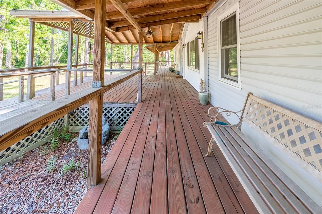 For Sale: $275,000 (3 beds, 2 baths, 1620 Square Feet)