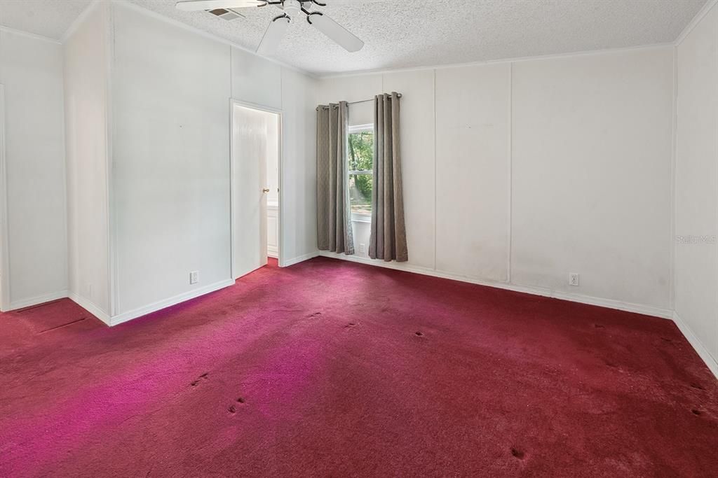 For Sale: $275,000 (3 beds, 2 baths, 1620 Square Feet)