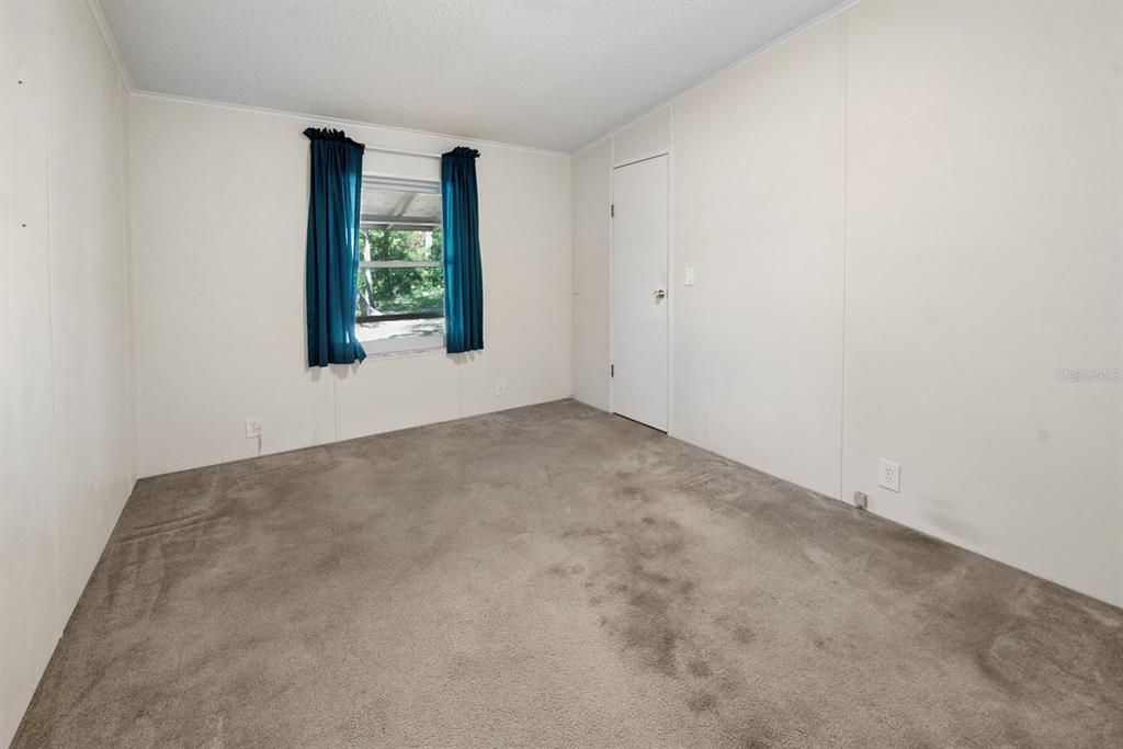 For Sale: $275,000 (3 beds, 2 baths, 1620 Square Feet)