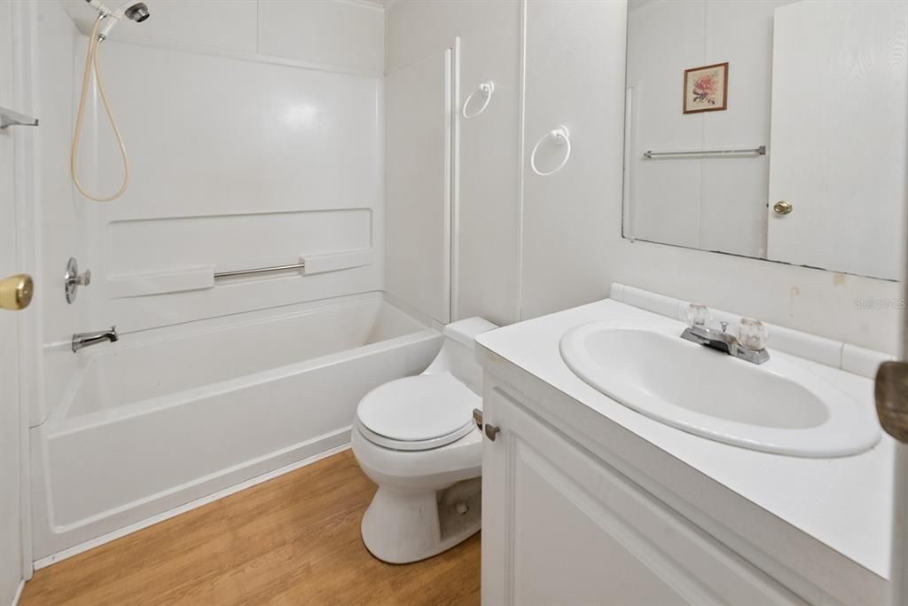 For Sale: $275,000 (3 beds, 2 baths, 1620 Square Feet)