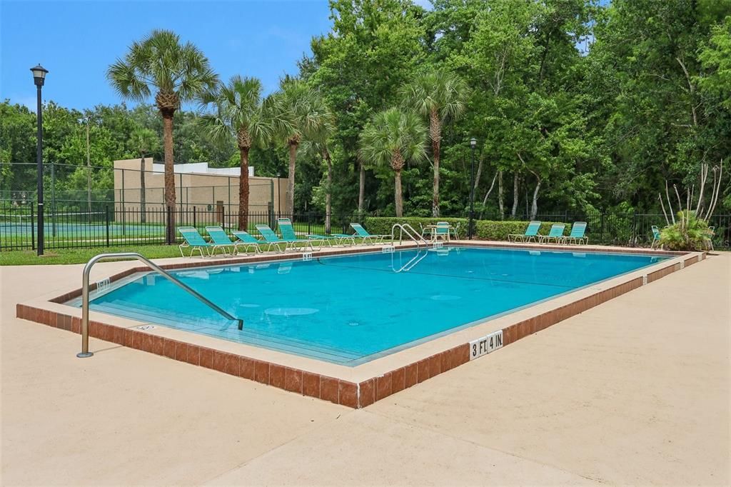 На продажу: $160,000 (2 спален, 2 ванн, 851 Квадратных фут)