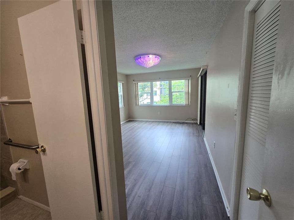 For Sale: $149,000 (2 beds, 2 baths, 1135 Square Feet)