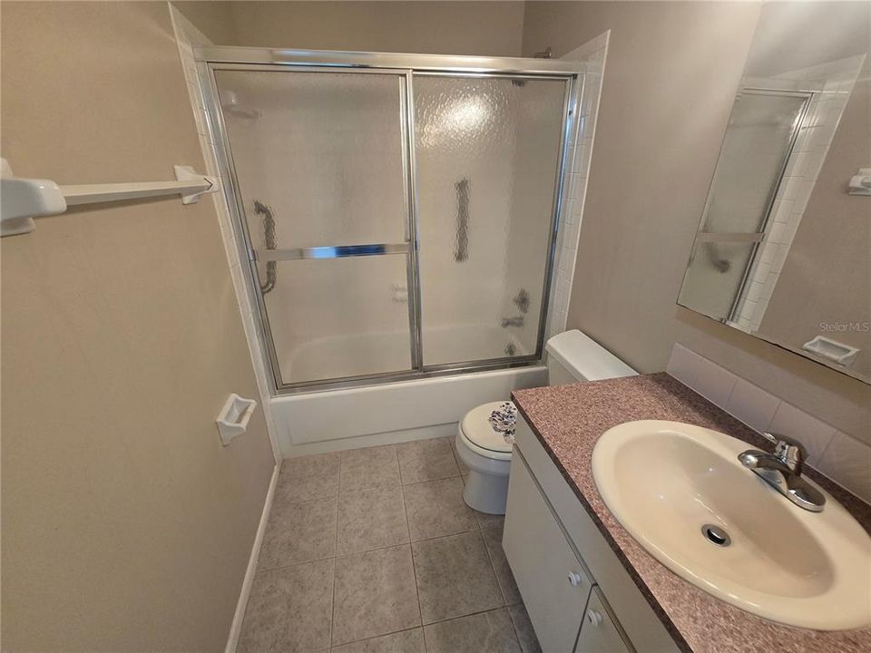 For Sale: $149,000 (2 beds, 2 baths, 1135 Square Feet)