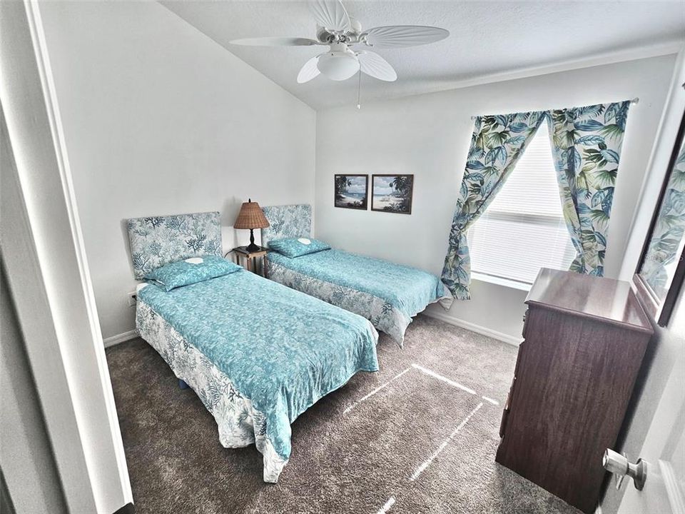 For Rent: $2,600 (3 beds, 2 baths, 1730 Square Feet)