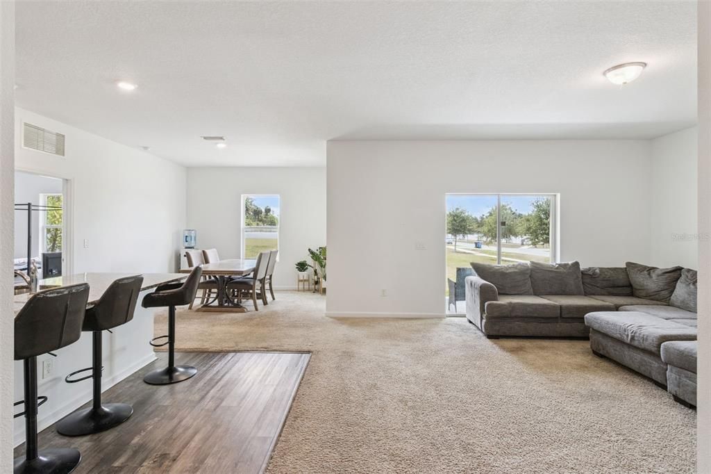 For Sale: $395,000 (3 beds, 2 baths, 1679 Square Feet)