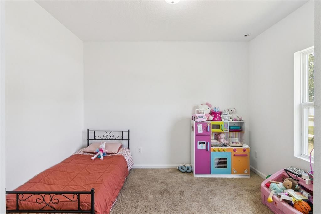 For Sale: $395,000 (3 beds, 2 baths, 1679 Square Feet)