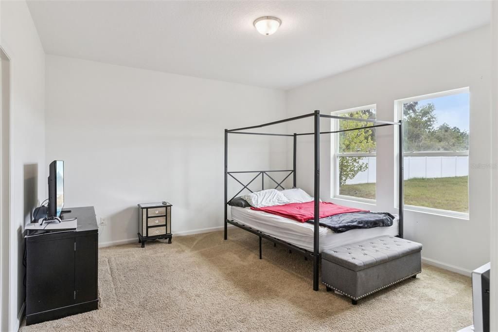 For Sale: $395,000 (3 beds, 2 baths, 1679 Square Feet)