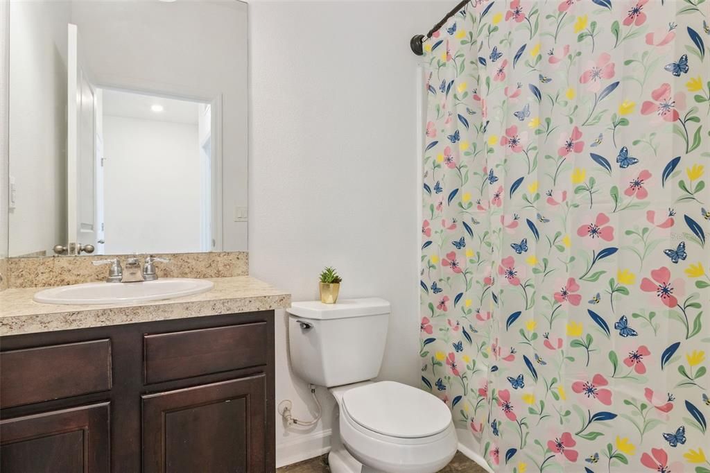 For Sale: $395,000 (3 beds, 2 baths, 1679 Square Feet)