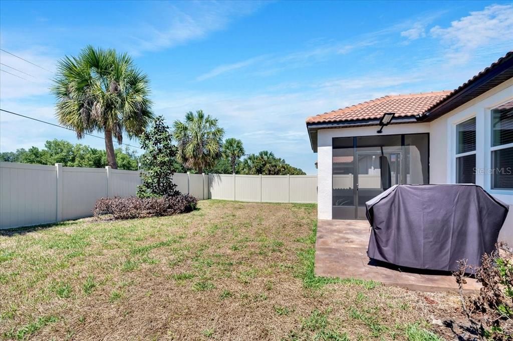 For Sale: $375,000 (2 beds, 2 baths, 1761 Square Feet)