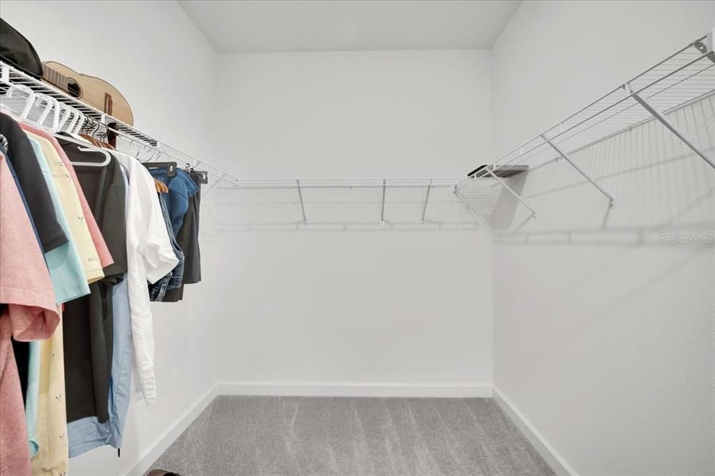 For Sale: $375,000 (2 beds, 2 baths, 1761 Square Feet)
