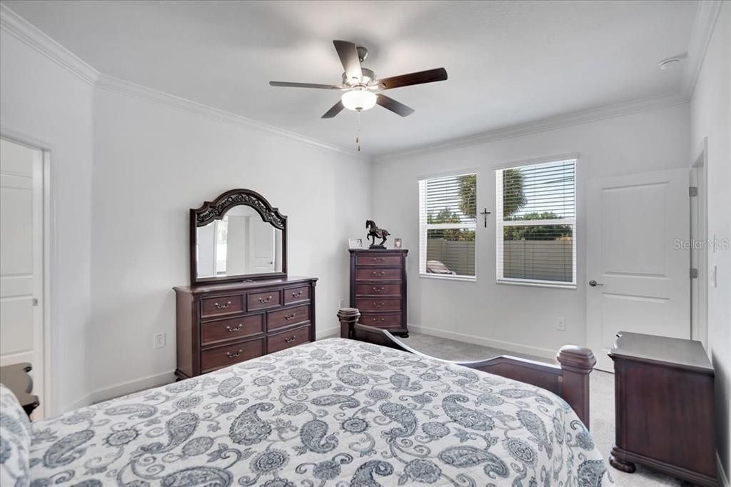For Sale: $375,000 (2 beds, 2 baths, 1761 Square Feet)