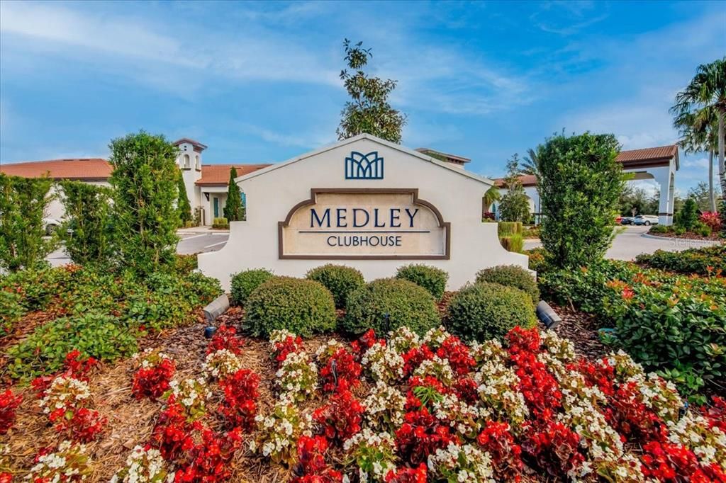 For Sale: $375,000 (2 beds, 2 baths, 1761 Square Feet)