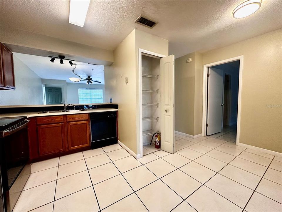 For Rent: $1,599 (2 beds, 2 baths, 1098 Square Feet)
