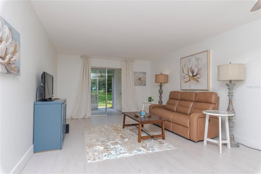 En Venta: $139,000 (2 camas, 1 baños, 950 Pies cuadrados)
