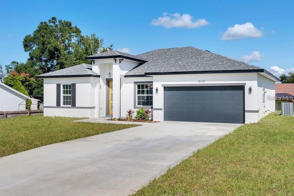 For Rent: $1,900 (4 beds, 2 baths, 1630 Square Feet)