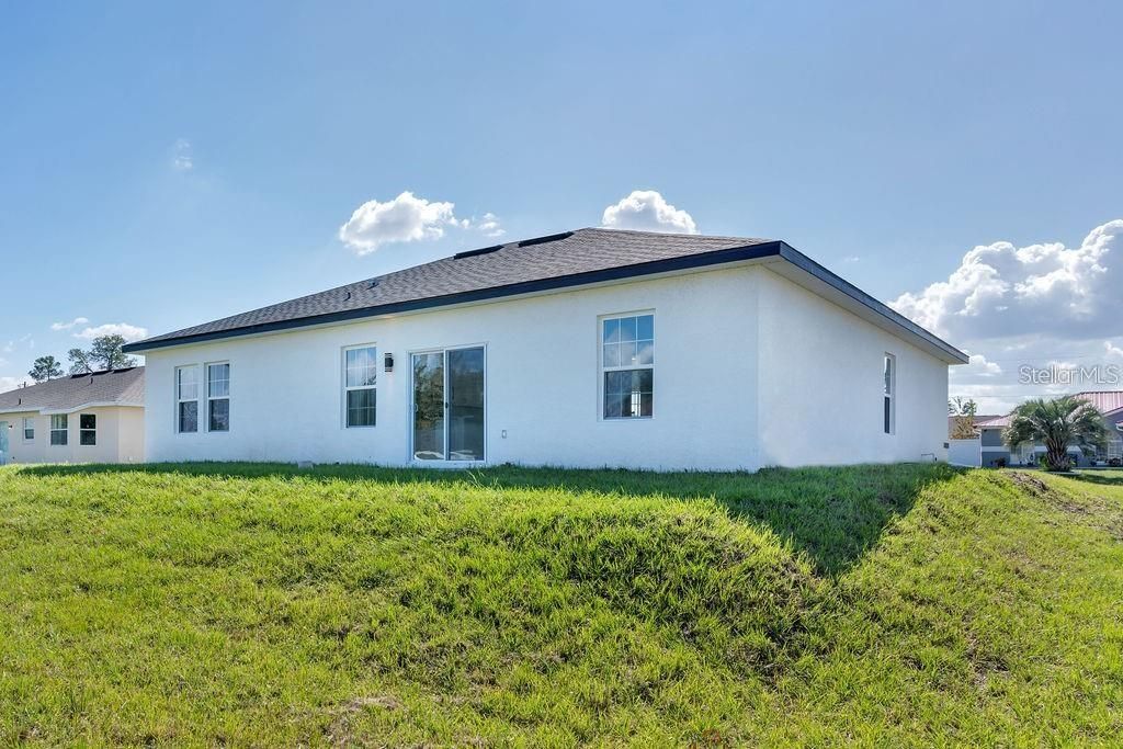 For Rent: $1,900 (4 beds, 2 baths, 1630 Square Feet)