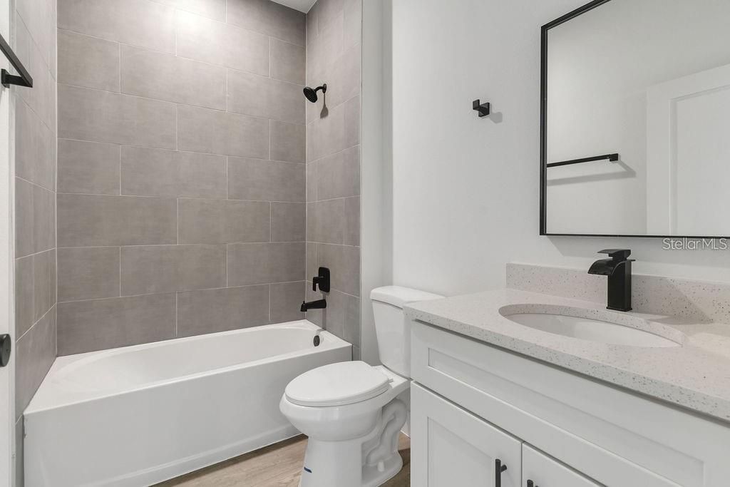 For Rent: $1,900 (4 beds, 2 baths, 1630 Square Feet)