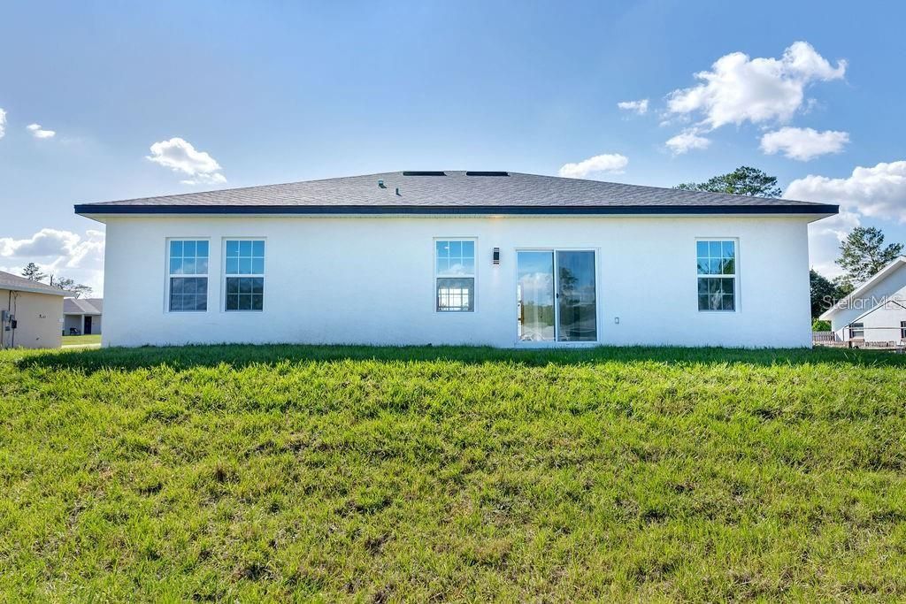 For Rent: $1,900 (4 beds, 2 baths, 1630 Square Feet)