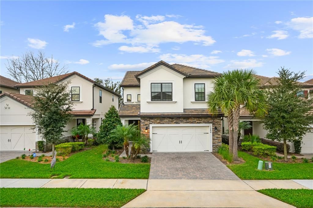 For Rent: $3,900 (4 beds, 2 baths, 2196 Square Feet)