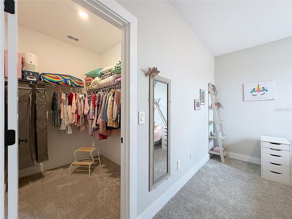 For Sale: $674,900 (5 beds, 3 baths, 2988 Square Feet)