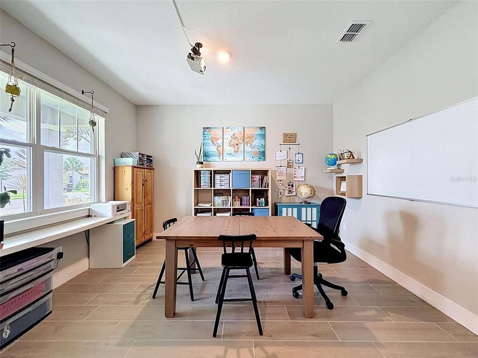 For Sale: $674,900 (5 beds, 3 baths, 2988 Square Feet)