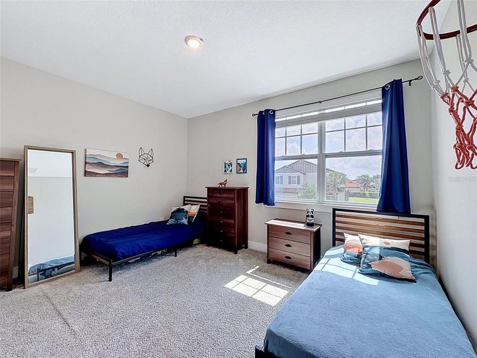 For Sale: $674,900 (5 beds, 3 baths, 2988 Square Feet)