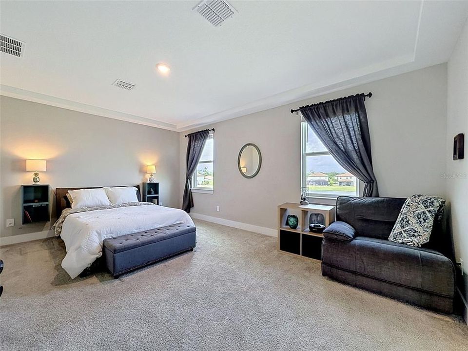 For Sale: $674,900 (5 beds, 3 baths, 2988 Square Feet)
