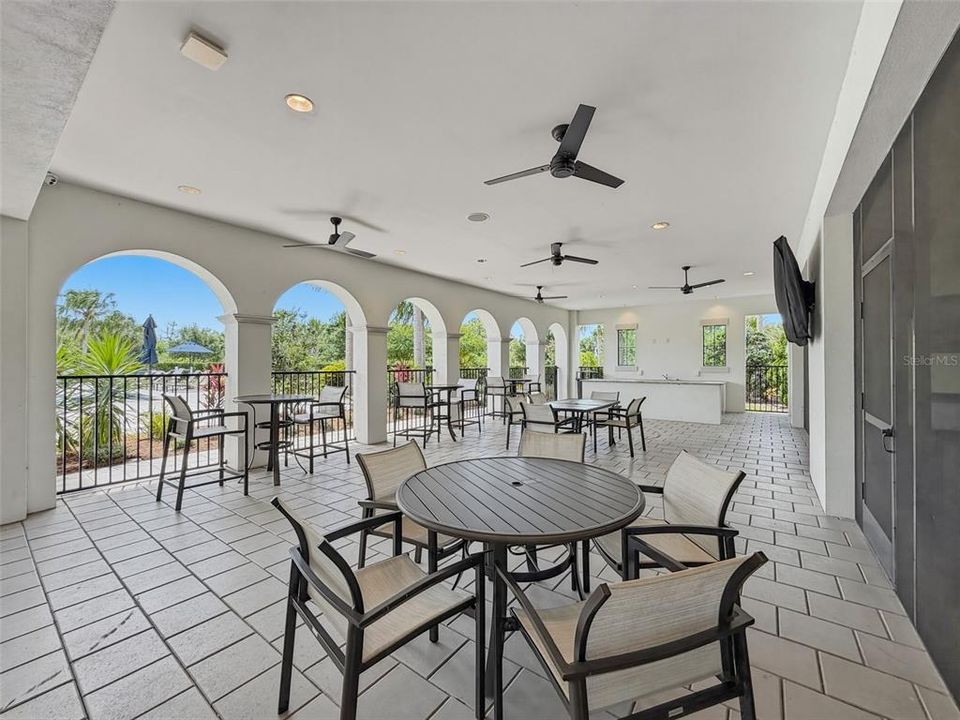 For Sale: $674,900 (5 beds, 3 baths, 2988 Square Feet)