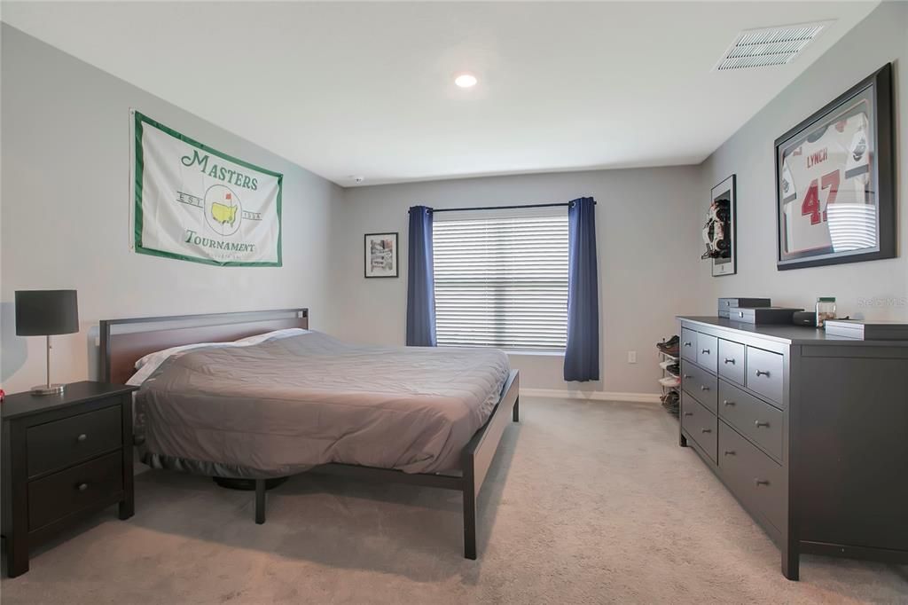 For Sale: $409,990 (3 beds, 2 baths, 1676 Square Feet)