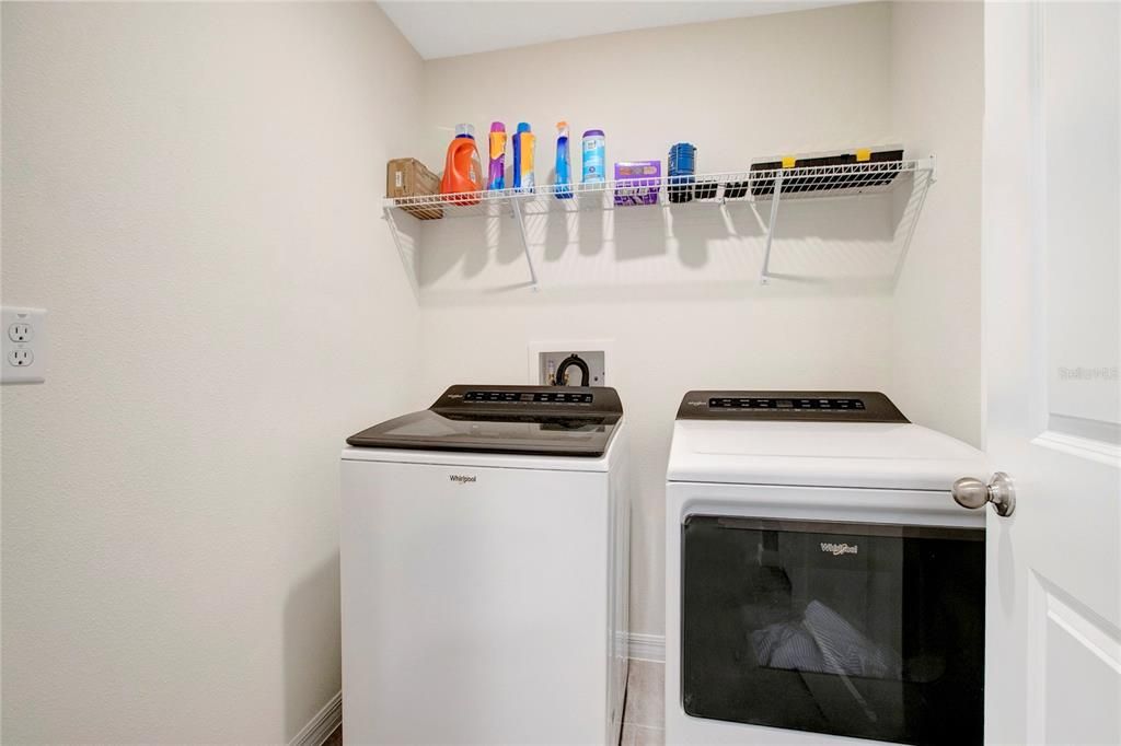 For Sale: $409,990 (3 beds, 2 baths, 1676 Square Feet)
