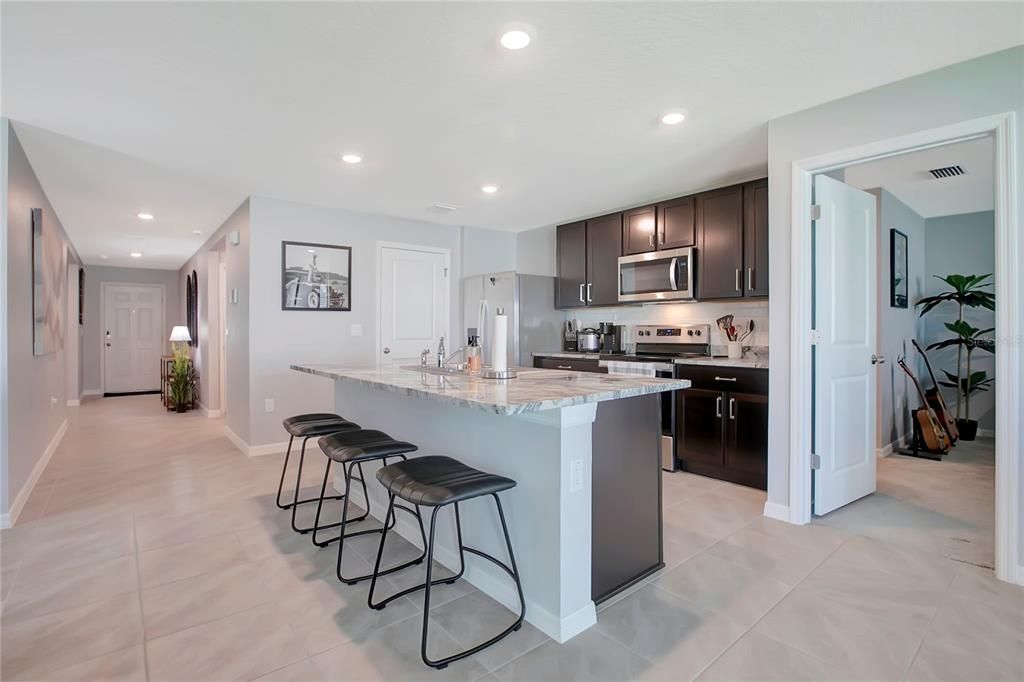 For Sale: $409,990 (3 beds, 2 baths, 1676 Square Feet)