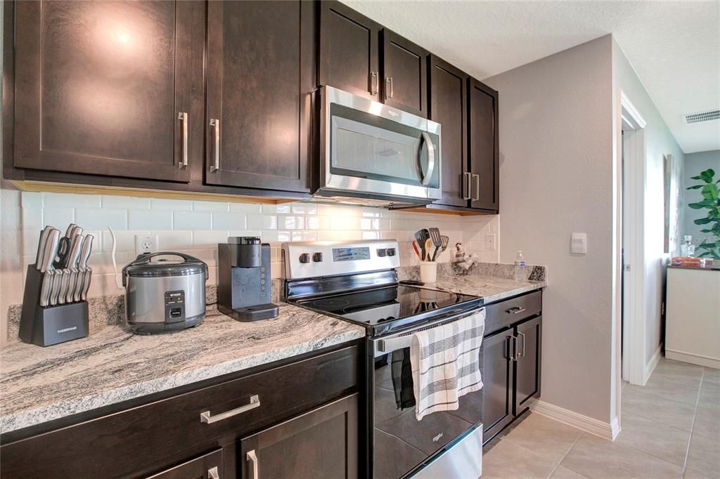 For Sale: $409,990 (3 beds, 2 baths, 1676 Square Feet)
