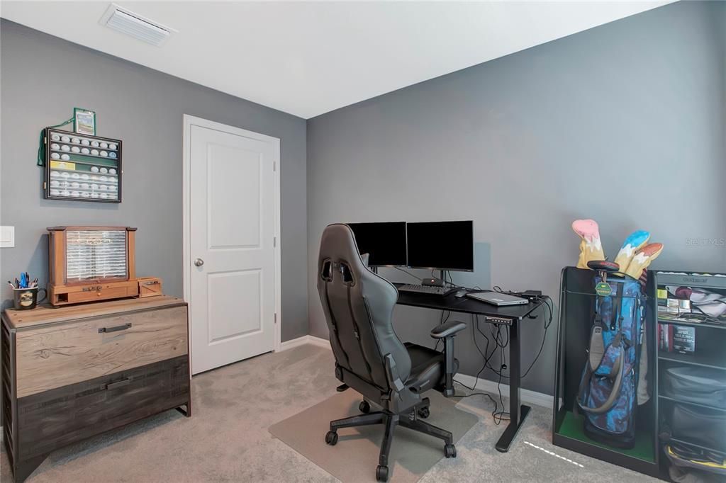 For Sale: $409,990 (3 beds, 2 baths, 1676 Square Feet)