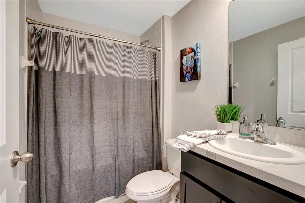 For Sale: $409,990 (3 beds, 2 baths, 1676 Square Feet)