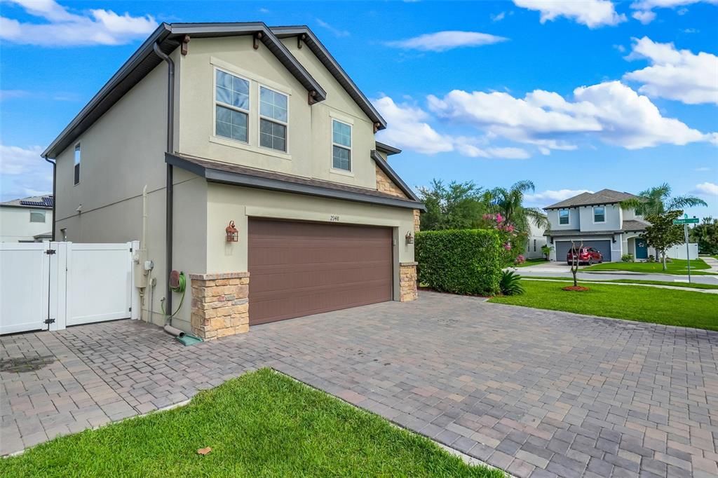 For Sale: $445,000 (4 beds, 2 baths, 1923 Square Feet)