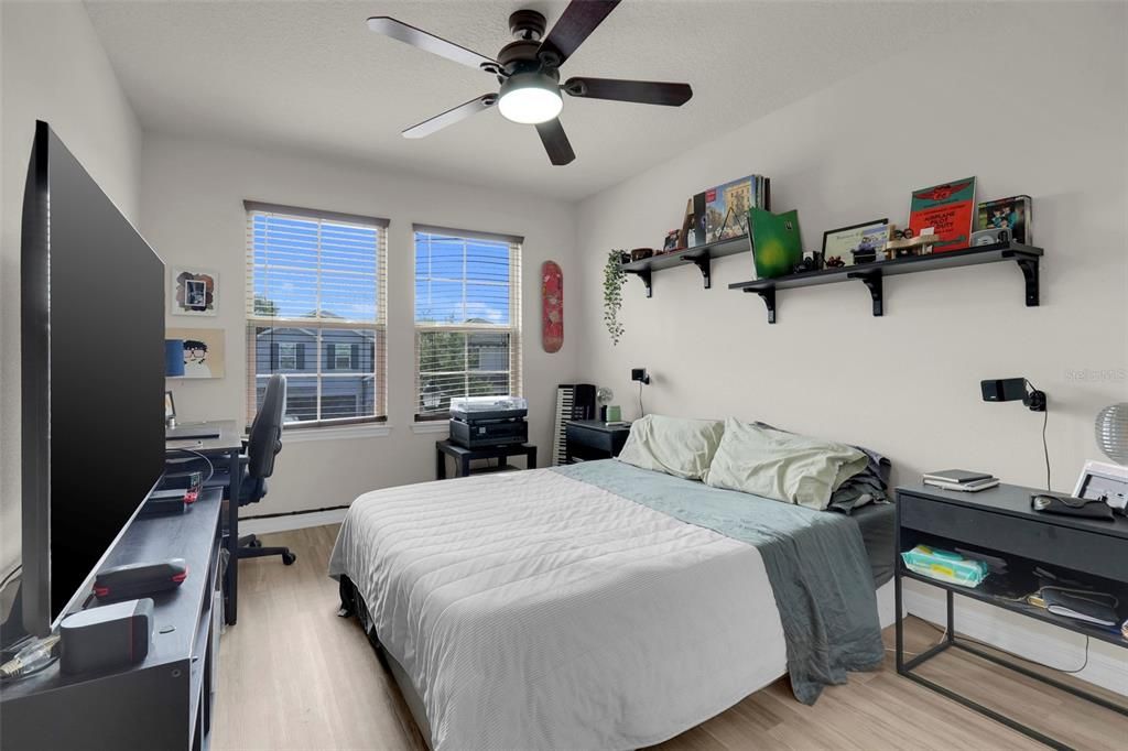 For Sale: $445,000 (4 beds, 2 baths, 1923 Square Feet)