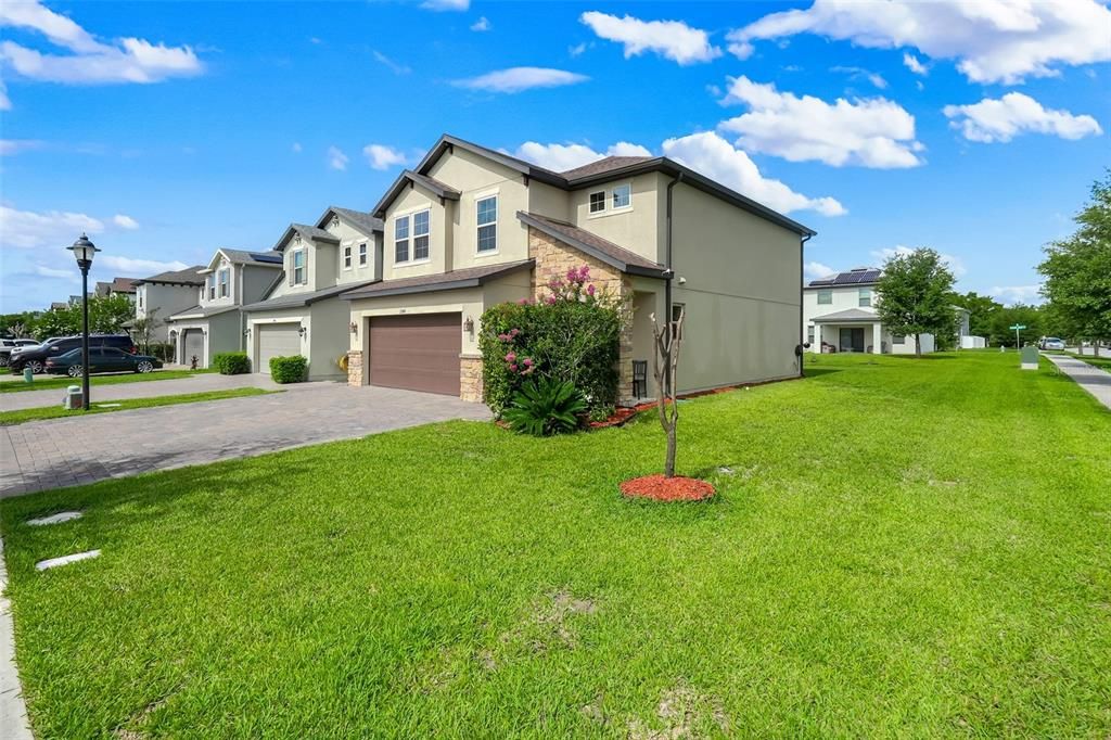 For Sale: $445,000 (4 beds, 2 baths, 1923 Square Feet)