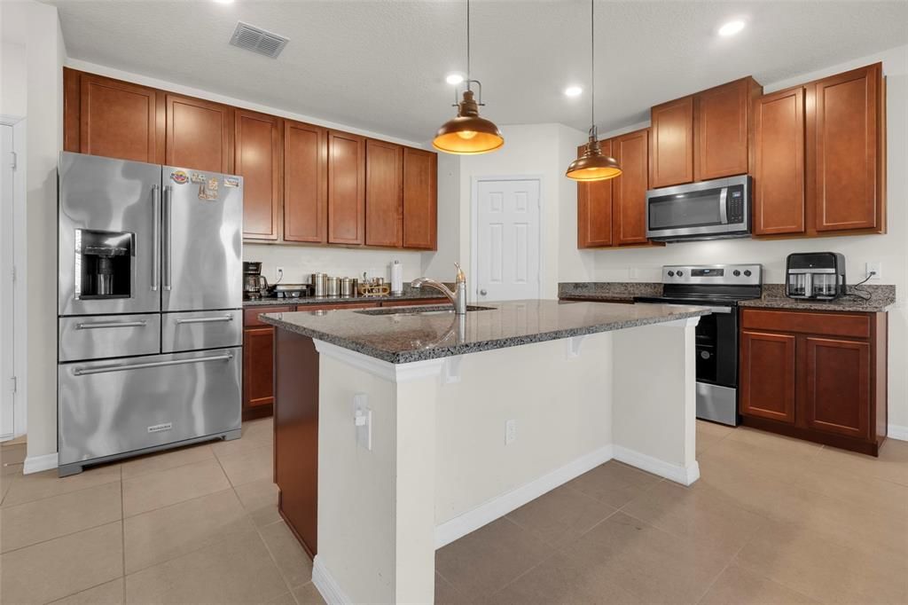 For Sale: $445,000 (4 beds, 2 baths, 1923 Square Feet)