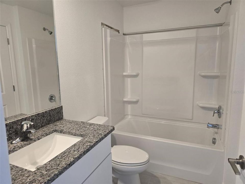 En Renta: $2,300 (3 camas, 2 baños, 1824 Pies cuadrados)